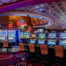 Pengalaman dealer live casino profesional dengan interaksi real-time pada platform g6pd